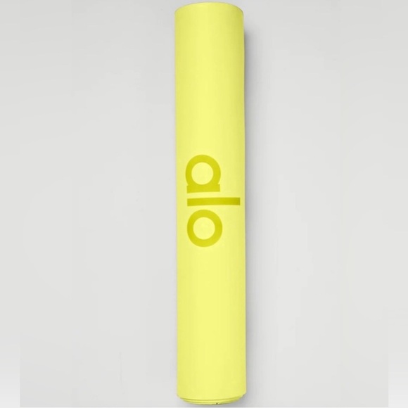 Alo Yoga Warrior Mat Bundle in Highlighter - INCL Mat. Grip Towel, Block - Picture 2 of 14